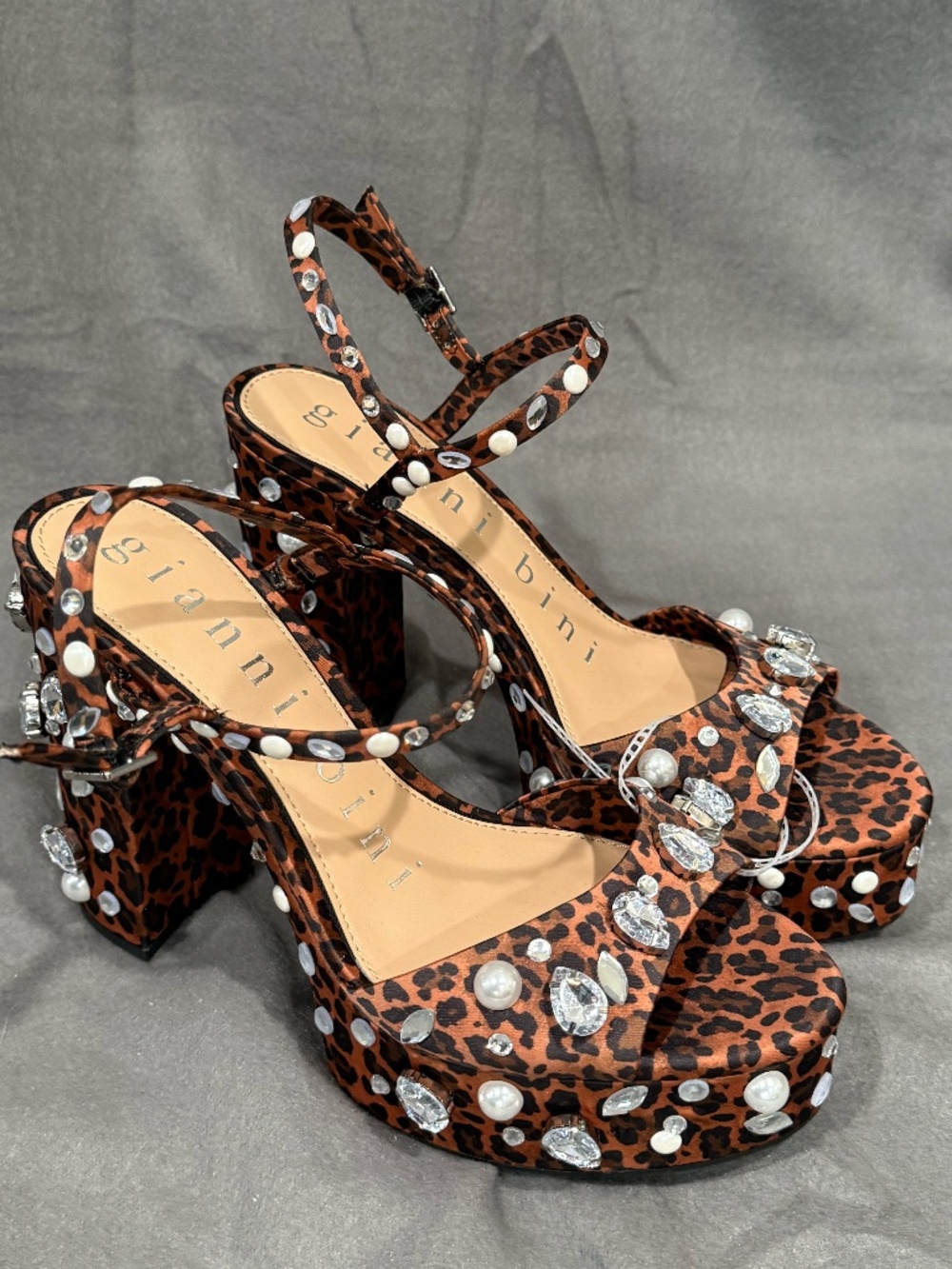 Gianni Bini Leopard Print Rhinestone Pearl Platform Sandals Heels 9.5M